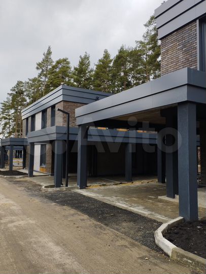 Коттедж 290 м² на участке 3,5 сот.