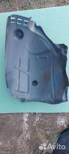 Локер передний правый задняя часть Mercedes w205