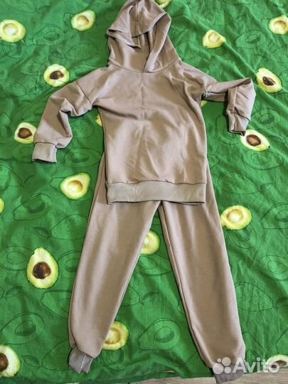 Костюм для девочки новые