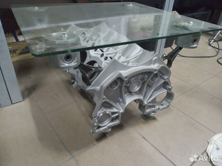 Продам стол