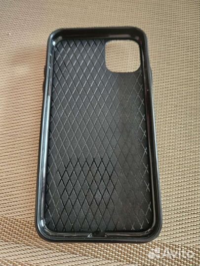 Чехол на iPhone 11