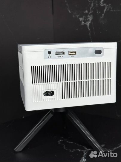 Проектор X8