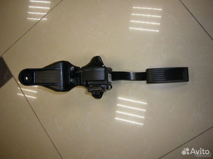 Педаль газа электронная Hyundai Santa Fe 2 CM G6EA