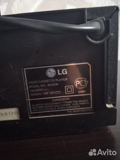 Видеомагнитофон LG W162W