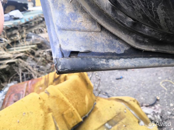 Дверь задняя левая бмв Е32 BMW e32