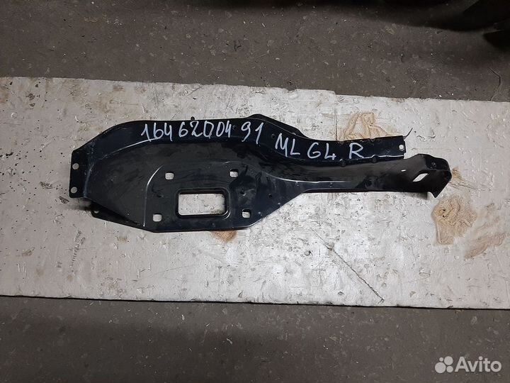 W164 ML GL164 кронштейн суппорт стойка А1646200491