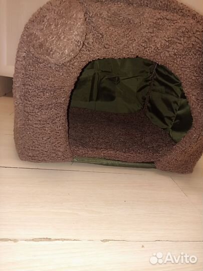 Домик для кошек и мелких собак