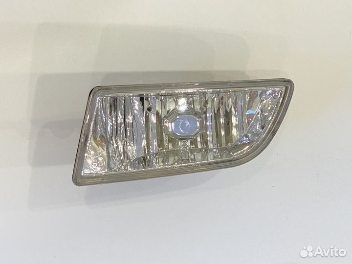 Фара противотуманная Toyota Succeed 2002-2005 LH