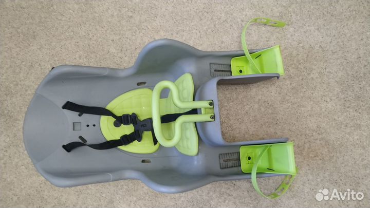 Кресло детское для безопасной перевозки ребенка