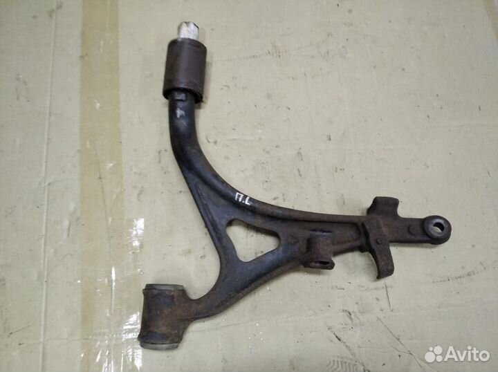 Рычаг передний нижний левый w163 ML-class 628.9