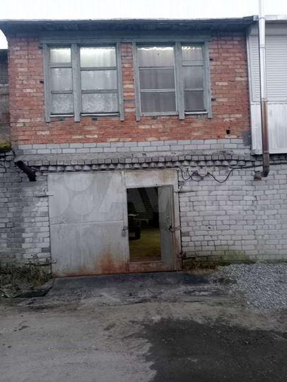 Гараж, > 30 м²