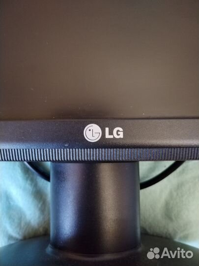 Монитор LG
