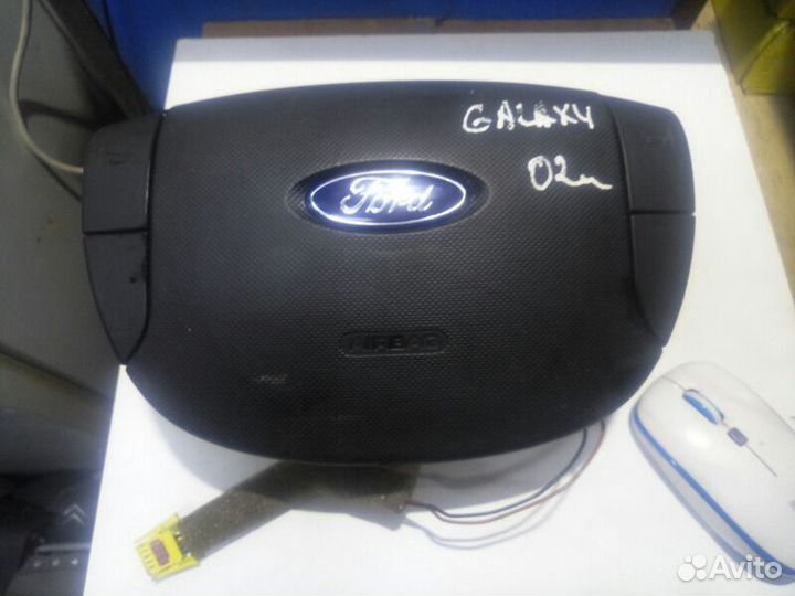 Подушка безопасности в руль Ford Galaxy 2002