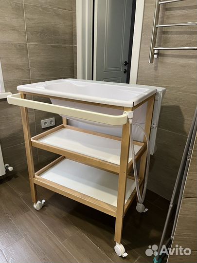 Пеленальный стол с ванночкой happy baby Lafino