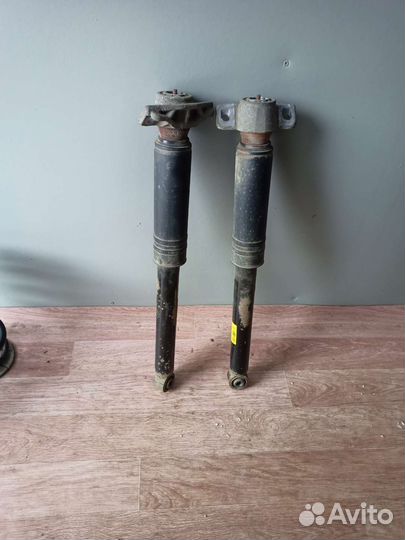 Стойки задние Астра j Gtc