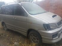 Toyota Town Ace Noah 2.2 AT, 1999, 200 000 км, с пробегом, цена 350 000 руб.