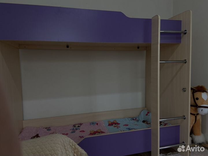Двухъярусная кровать бу с матрасами