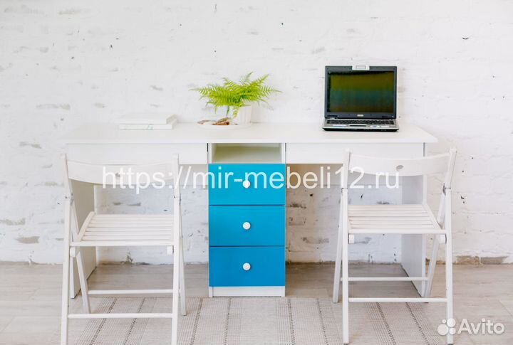 Детский письменный стол для двоих