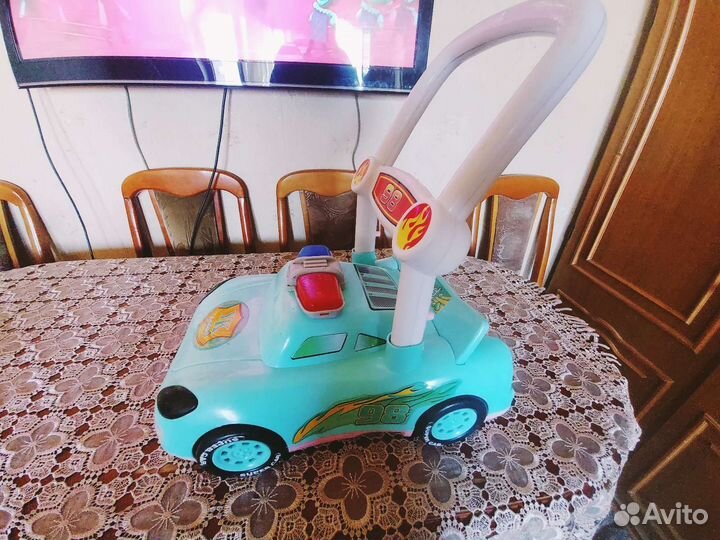 Детский трехколесный велосипед