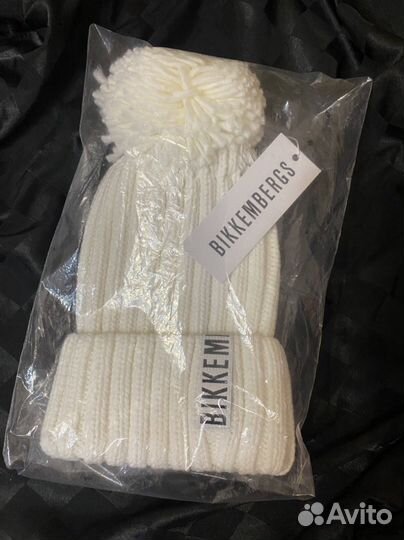 Шапка новая