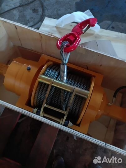 Лебедка грузовая для эвакуатора 15 тонн