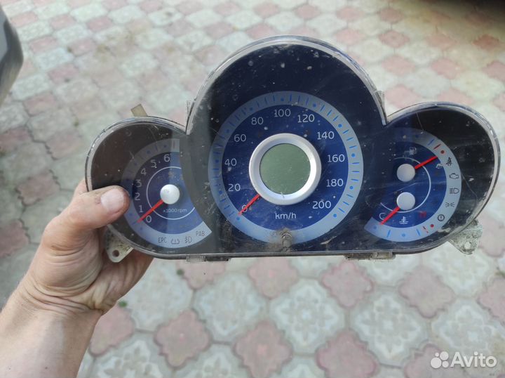 Щиток приборов Чери Кимо