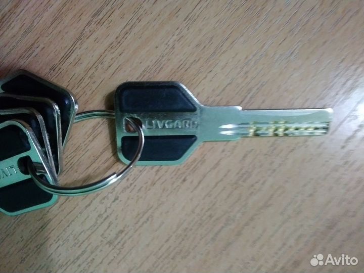 Цилиндровый механизм (личинка)