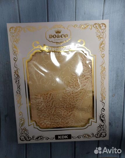 Скатерть овальная новая 180*220 новая