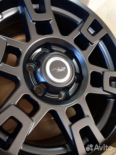 Диски R17 lizardo XH296