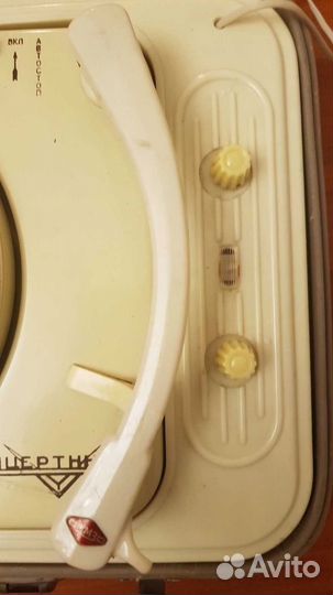 Проигрыватель винила 