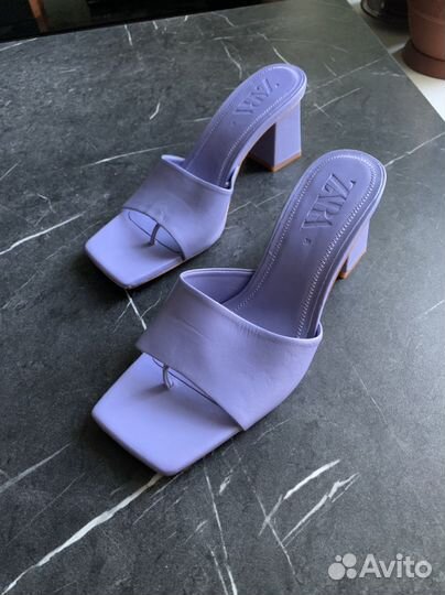 Кожаные босоножки zara