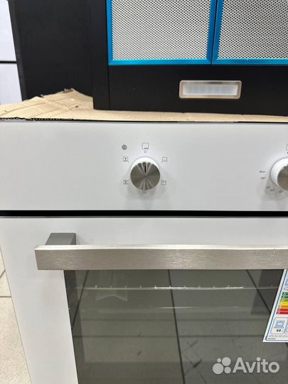 Духовой шкаф Weissgauff EOM 185 WV