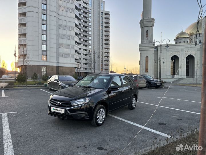 LADA Granta 1.6 МТ, 2023, 870 км