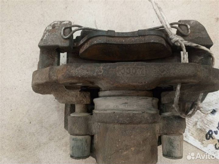 Суппорт передний правый Ford Fusion 2002-2012