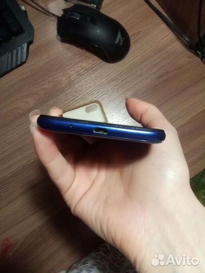 Телефон honor 7а