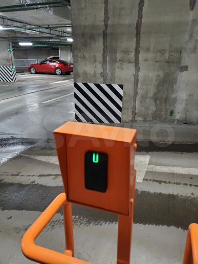 Машиноместо, 13 м²