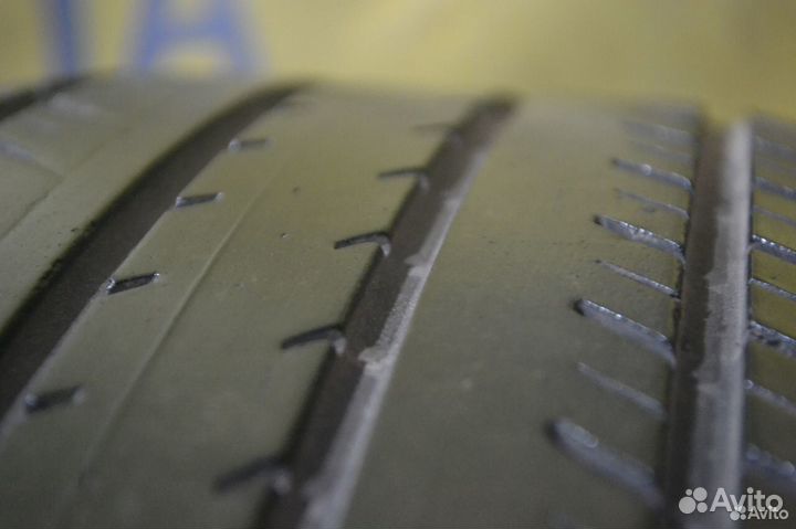 Yokohama BluEarth E70 215/55 R17