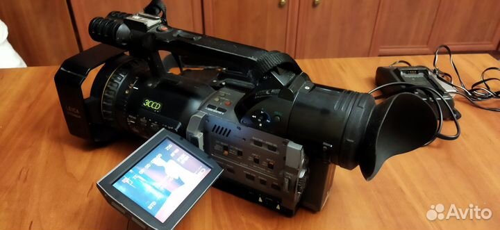 Видеокамера Panasonic AG-DVX100A