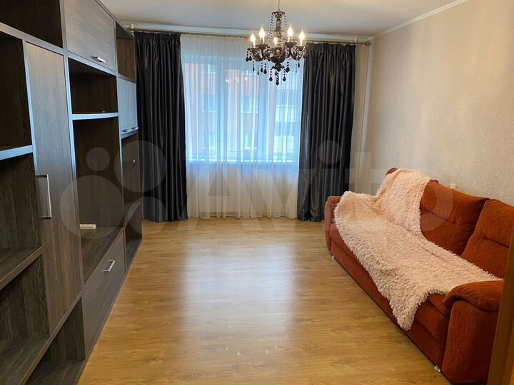 3-к. квартира, 85 м², 4/10 эт.