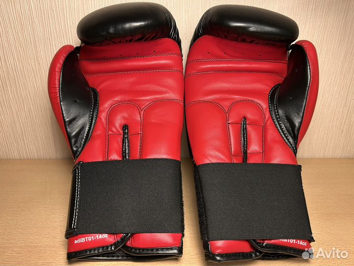 Боксерские перчатки 14 oz