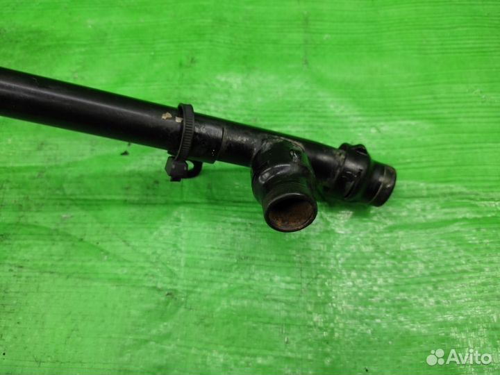 Трубка системы охлаждения Audi Q7 2005-2015