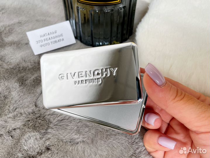 Зеркало Givenchy карманное