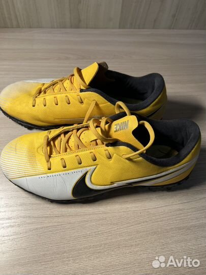 Бутсы nike для искусственного поля, размер 38