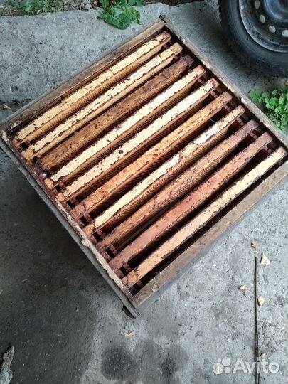 Ульи, магазины, вощина, рамки