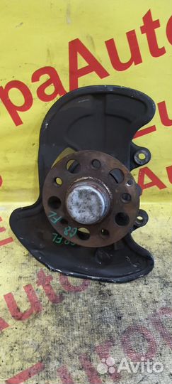 Ступица передняя левая Mercedes-Benz C-Class W204