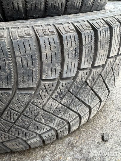 Pirelli Ice Zero 225/45 R18