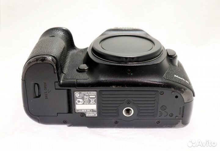 Фотоаппарат Canon EOS 5D Mark III body