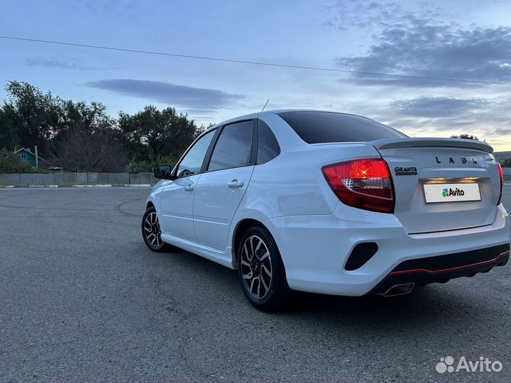 LADA Granta 1.6 МТ, 2022, 24 999 км