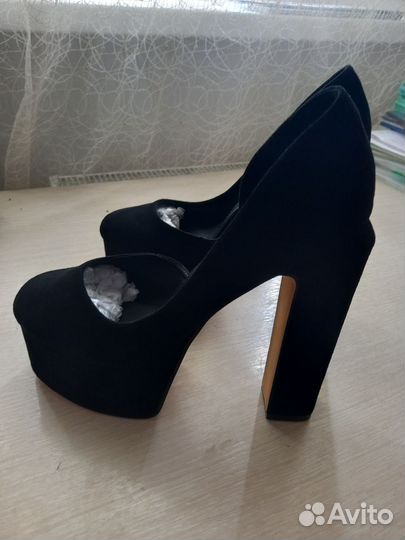 Туфли женские 39 размер черные замшевые