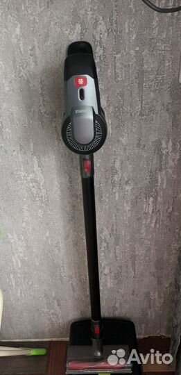 Вертикальный пылесос